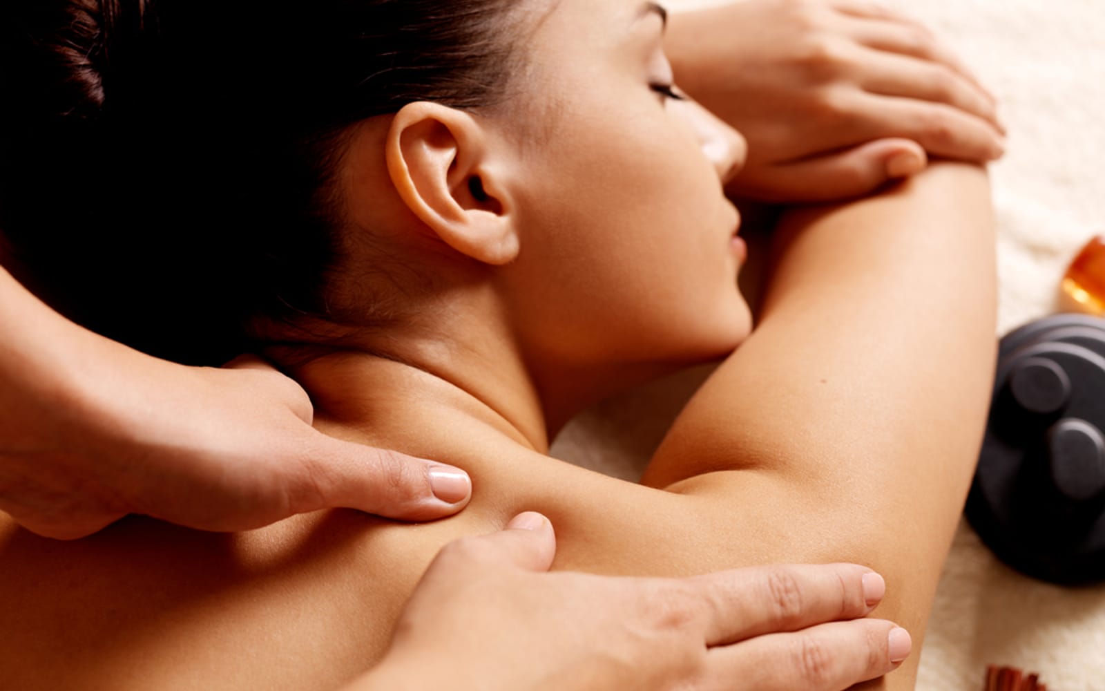 Masaje de Tejido Profundo + Spa